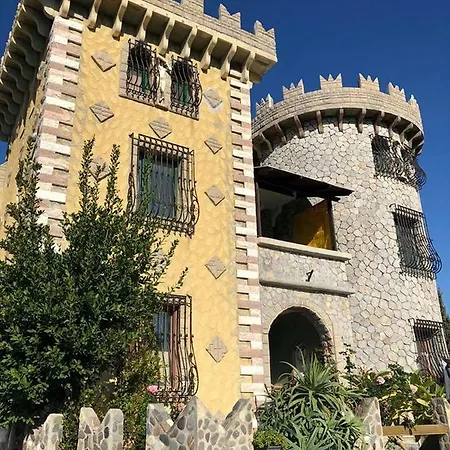 Apartment Maria's Castle *