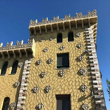 Apartment Maria's Castle *
